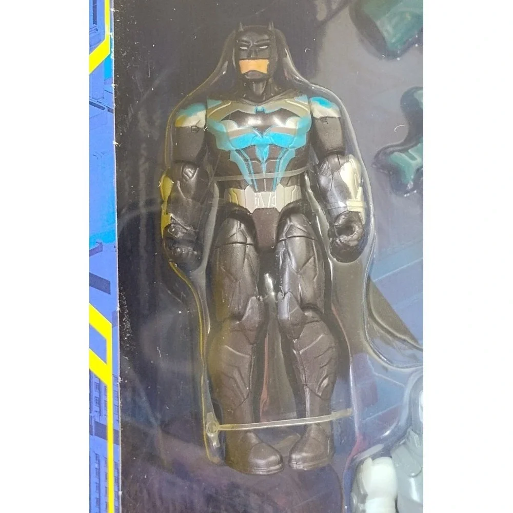 DC Batman Bat-Tech Flyer with 4